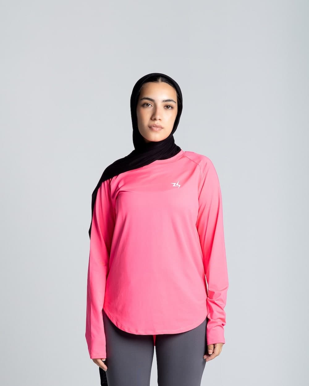 izzy apparel women min