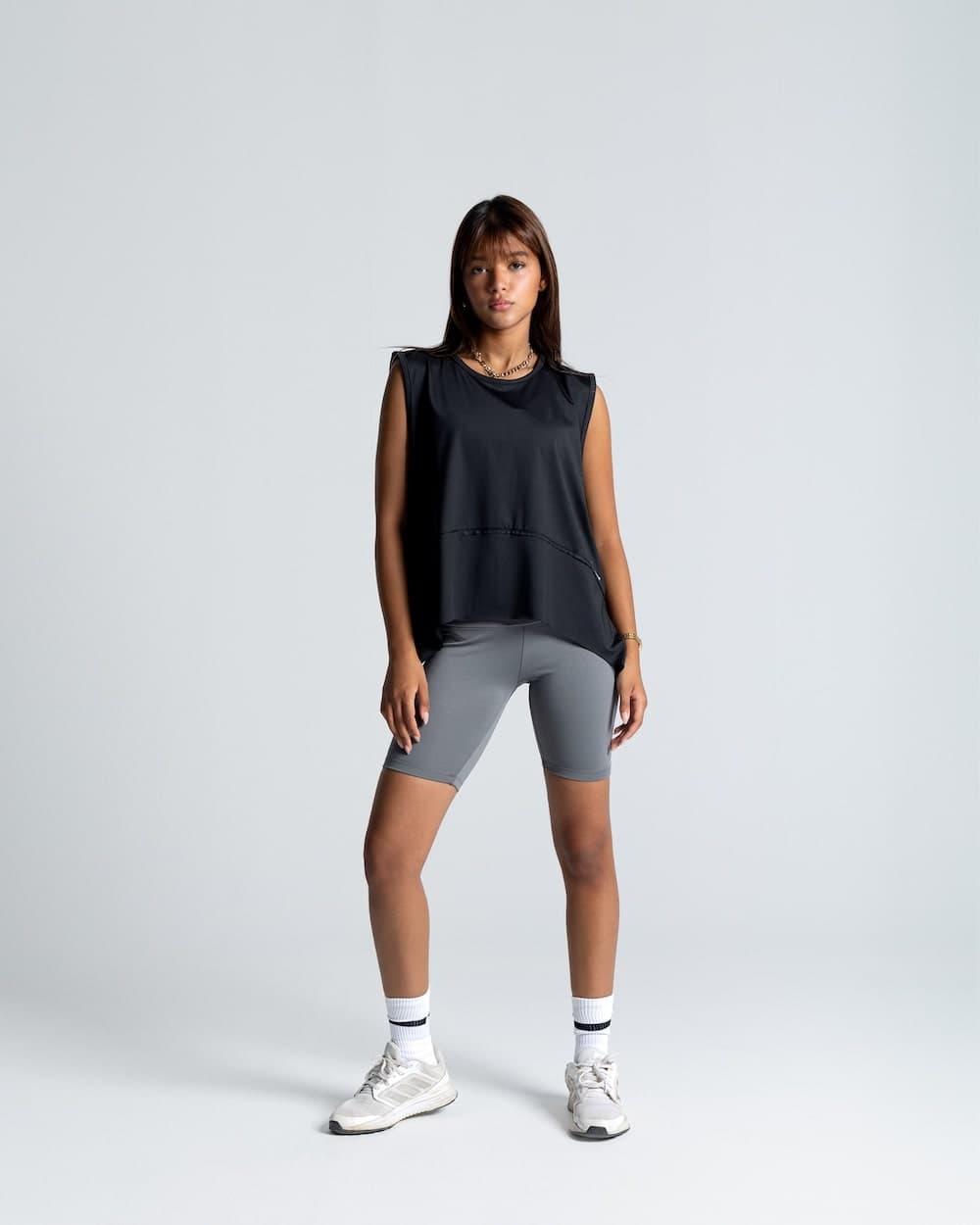izzy apparel women min