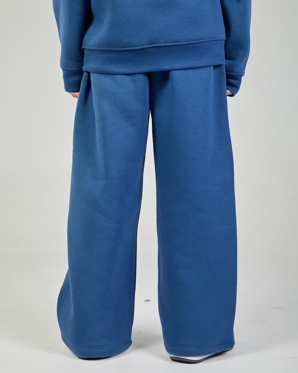 blue pants girls