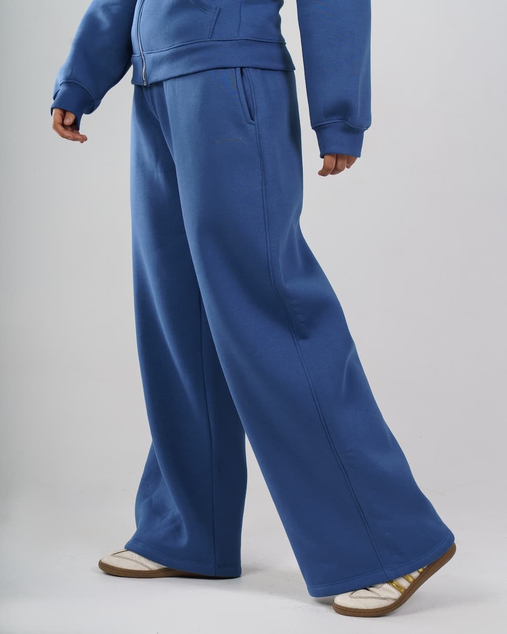 blue pants women