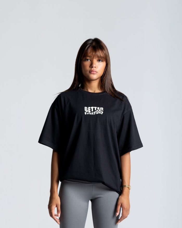 izzy apparel women min