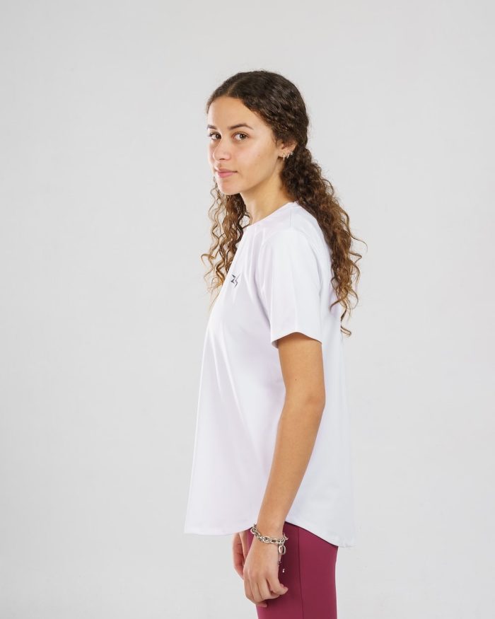 izzy apparel women min