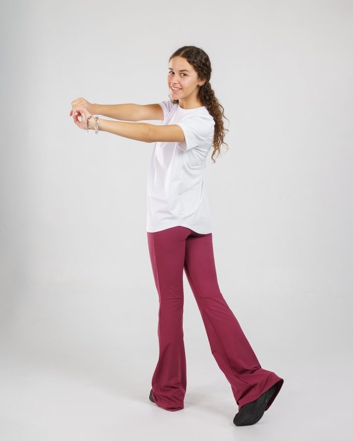 izzy apparel women min