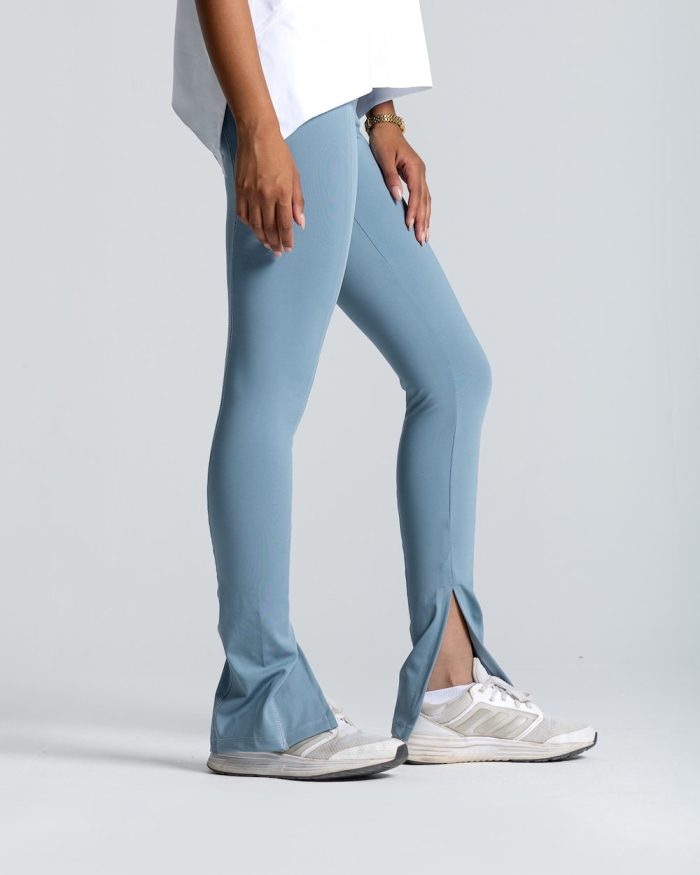 izzy apparel women min