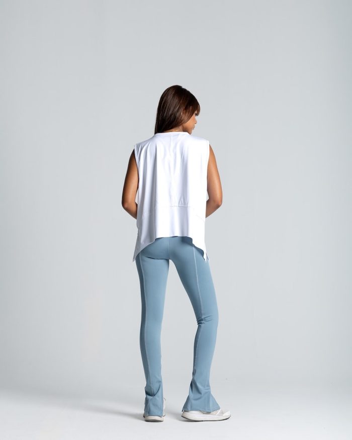 izzy apparel women min
