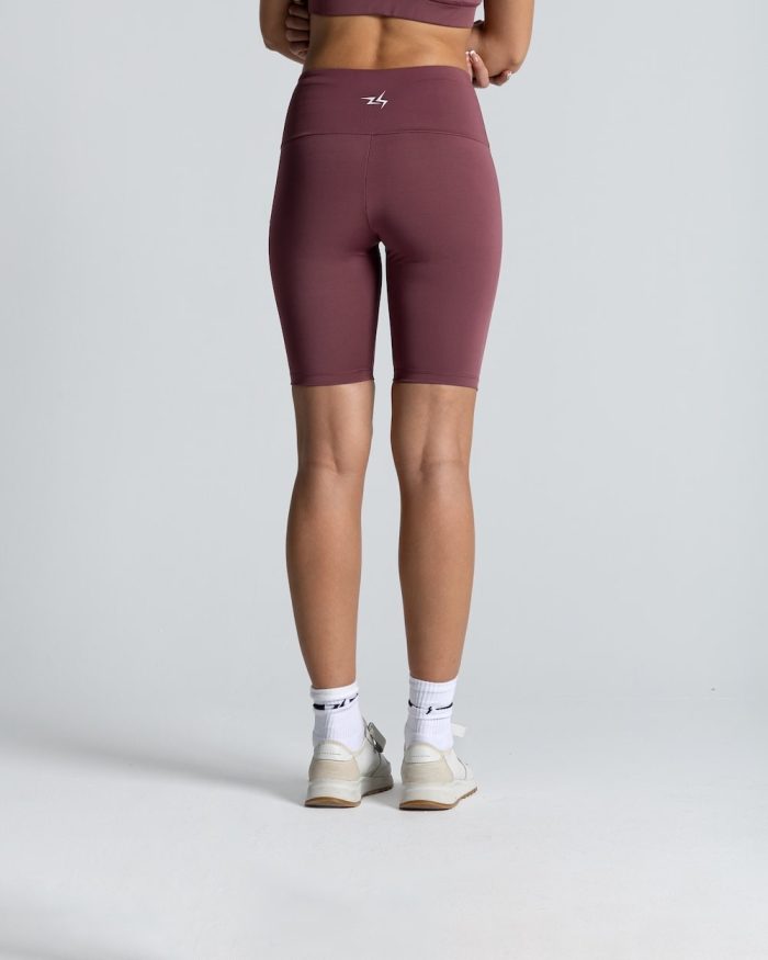 izzy apparel women min