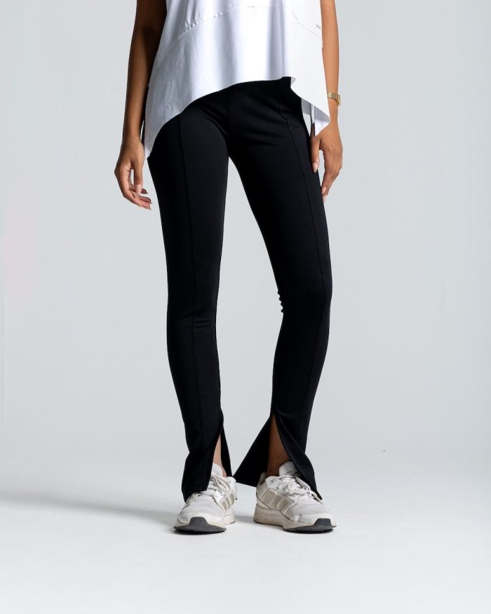 izzy apparel women min