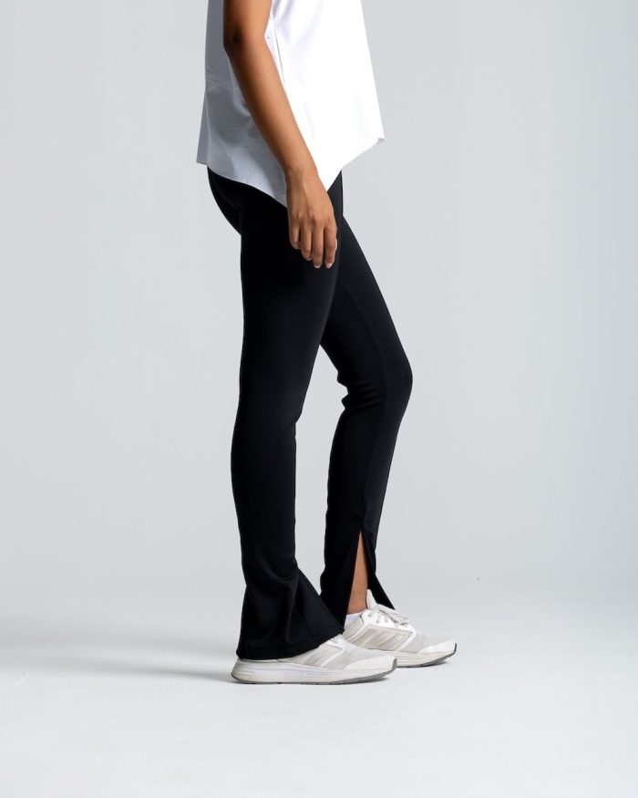 izzy apparel women min