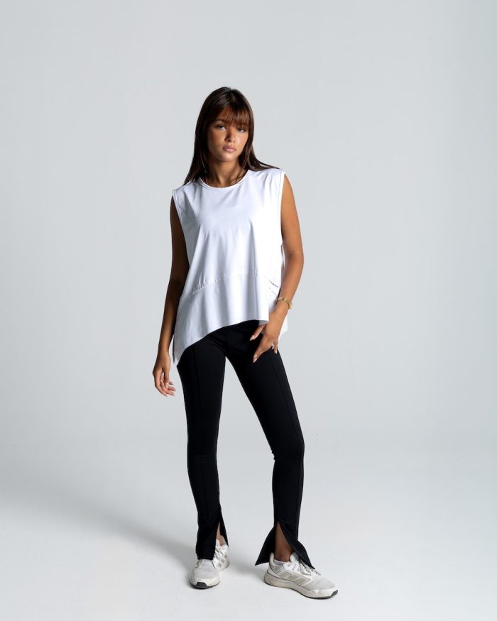 izzy apparel women min