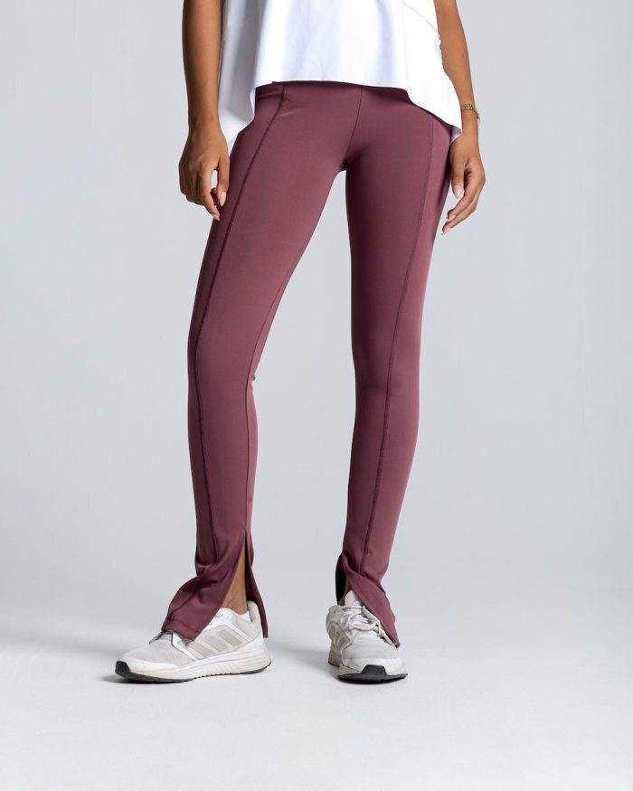 izzy apparel women min
