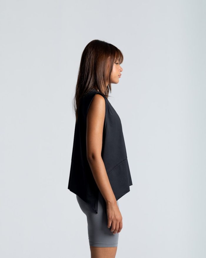 izzy apparel women min