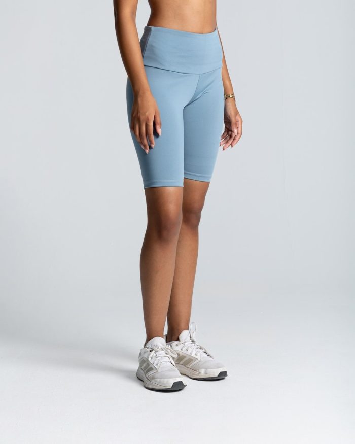 izzy apparel women min